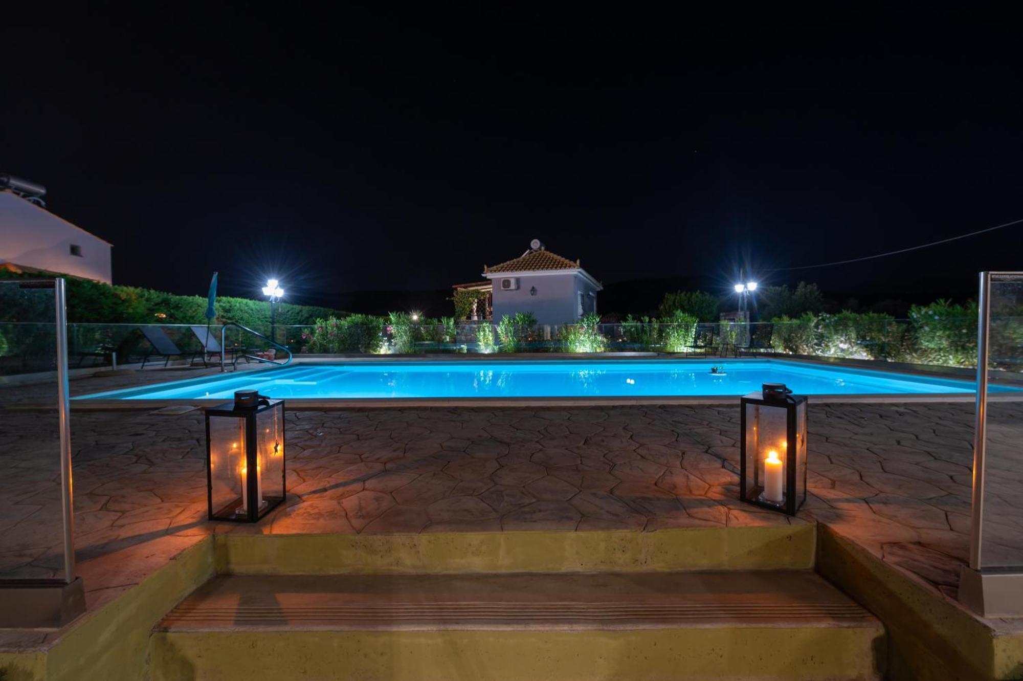 Spedion Villa - Near To Sea Villas With Heated Swimming Pool Gytheio Dış mekan fotoğraf