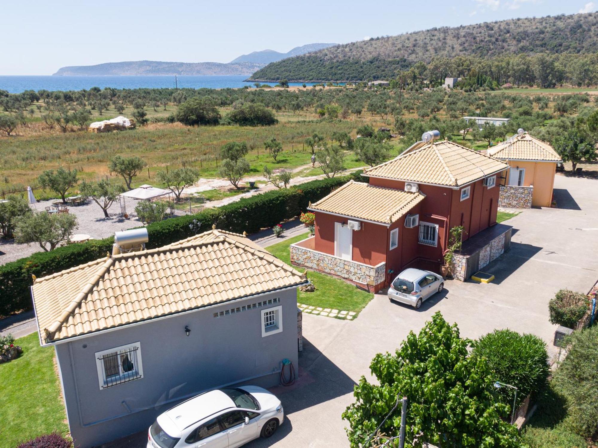 Spedion Villa - Near To Sea Villas With Heated Swimming Pool Gytheio Dış mekan fotoğraf