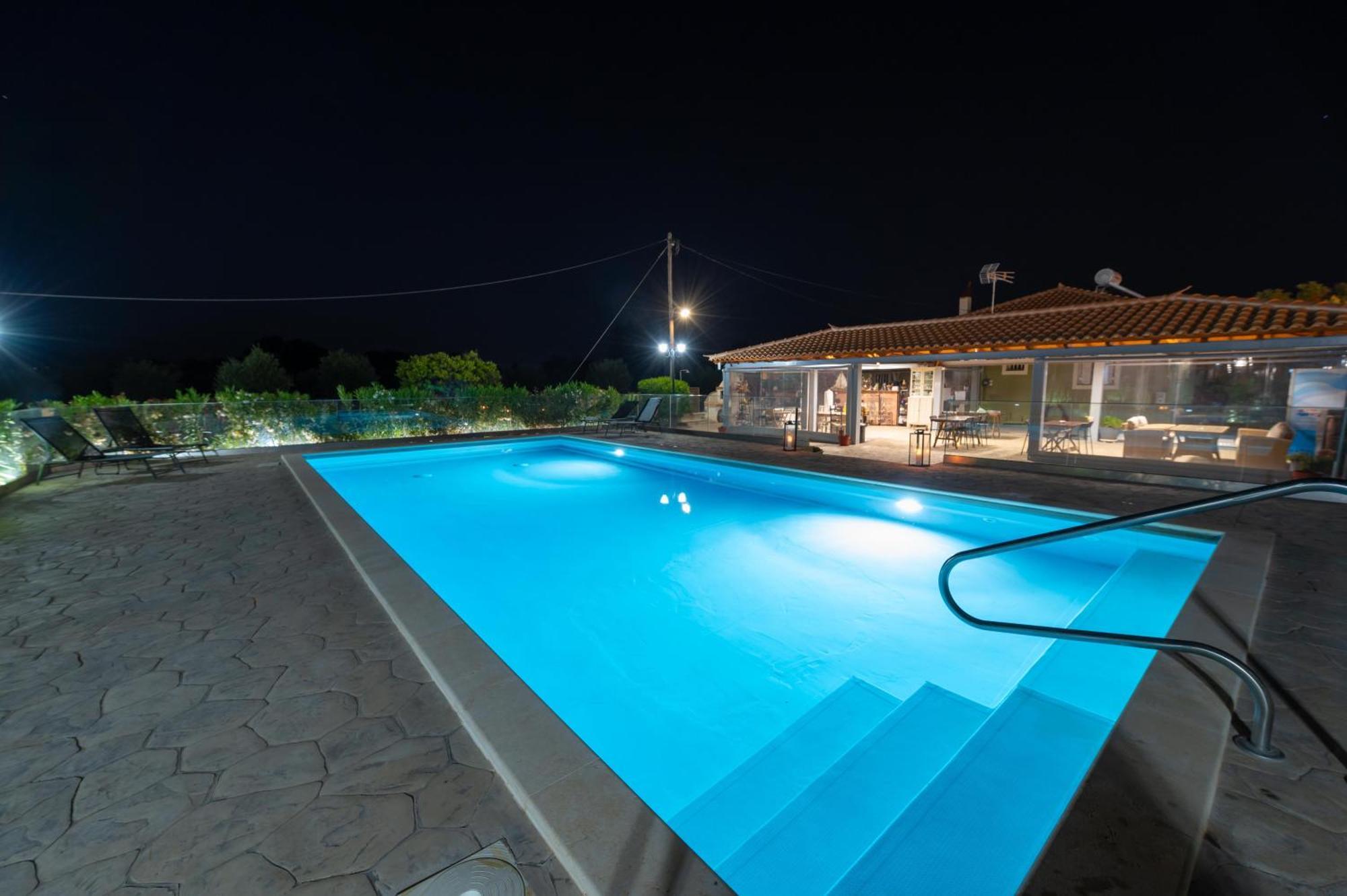Spedion Villa - Near To Sea Villas With Heated Swimming Pool Gytheio Dış mekan fotoğraf