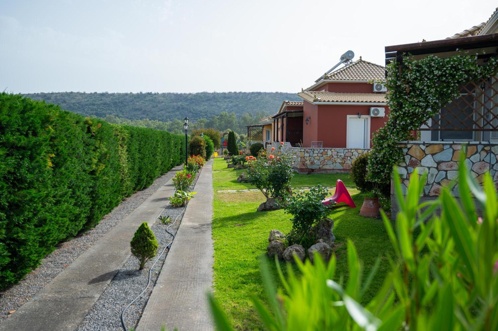 Spedion Villa - Near To Sea Villas With Heated Swimming Pool Gytheio Dış mekan fotoğraf